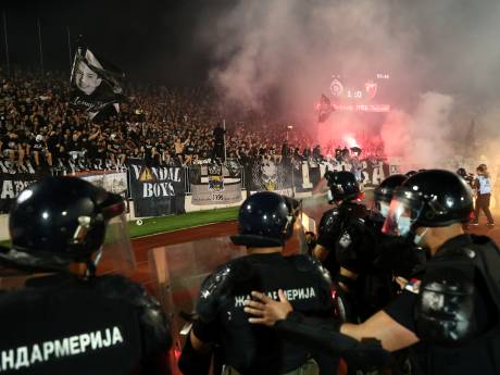 Hoezo corona? Partizan wint derby met Rode Ster in volgepakt stadion