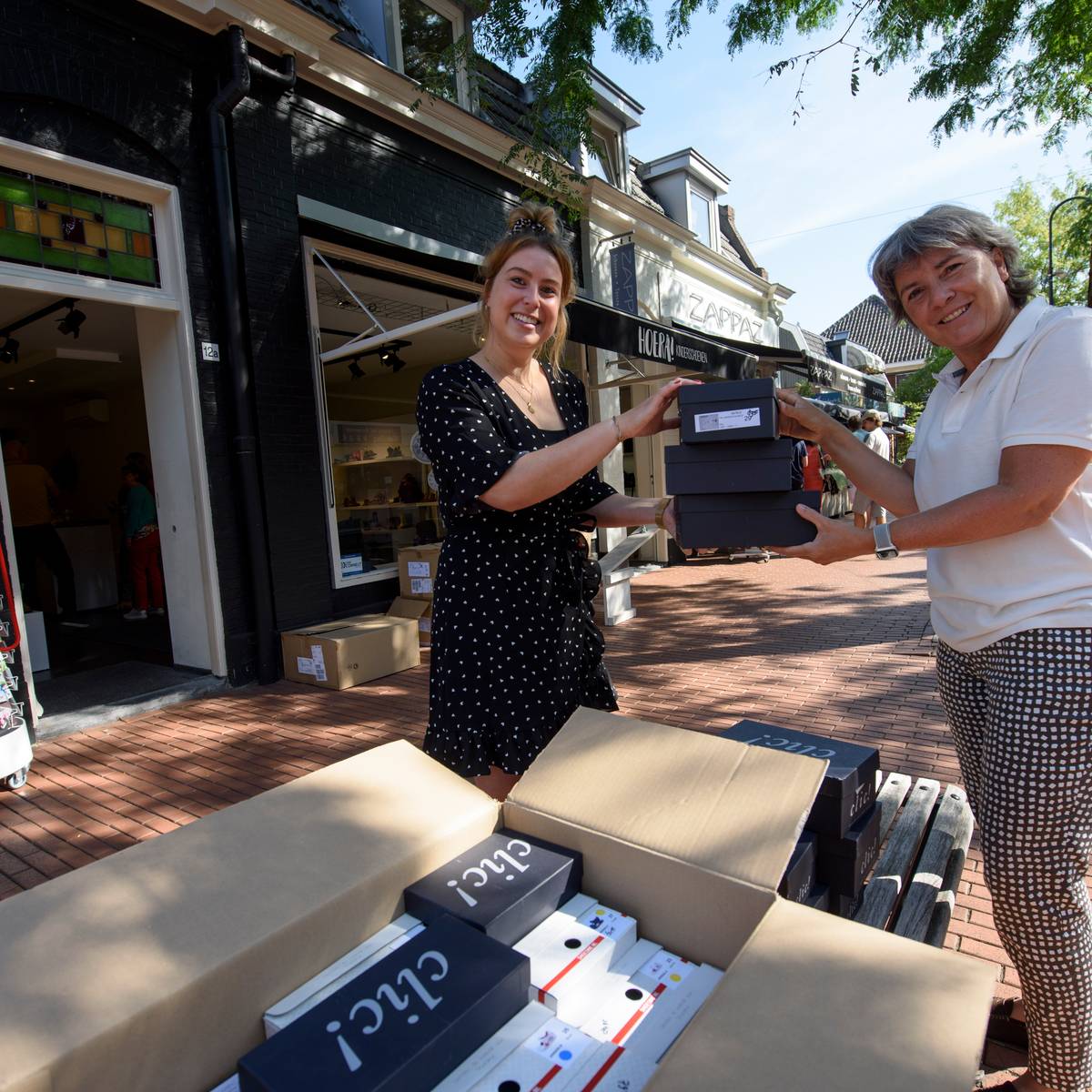 Veldhovense schoenen met dubbel hoera naar Eindhoven Veldhoven ed