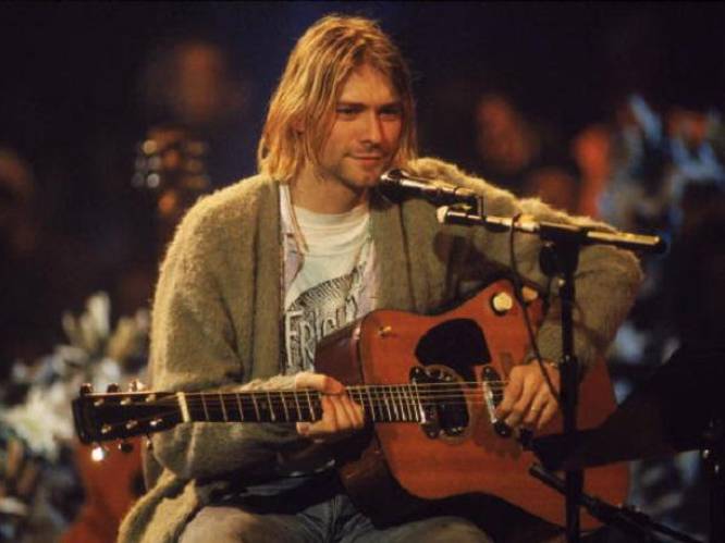 Dochter van Kurt Cobain verliest zijn iconische gitaar aan haar ex