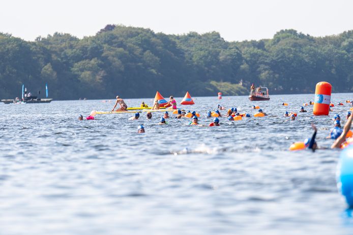 Swim & Dance to Fight Cancer in de IJzeren Man in Vught.