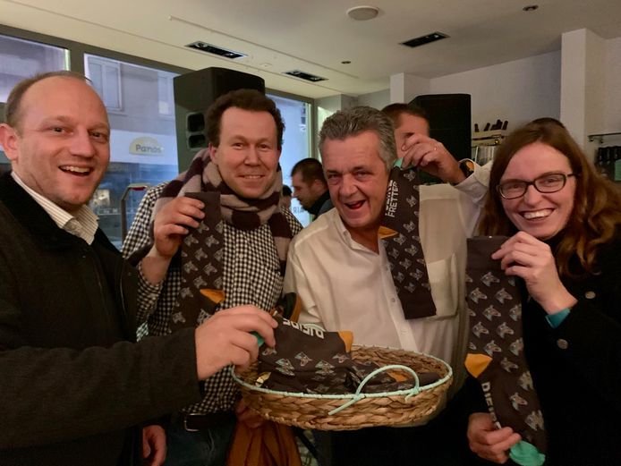 Opening Winterpop up Pjeirefretter 2019-2020 - de PJF sokken.