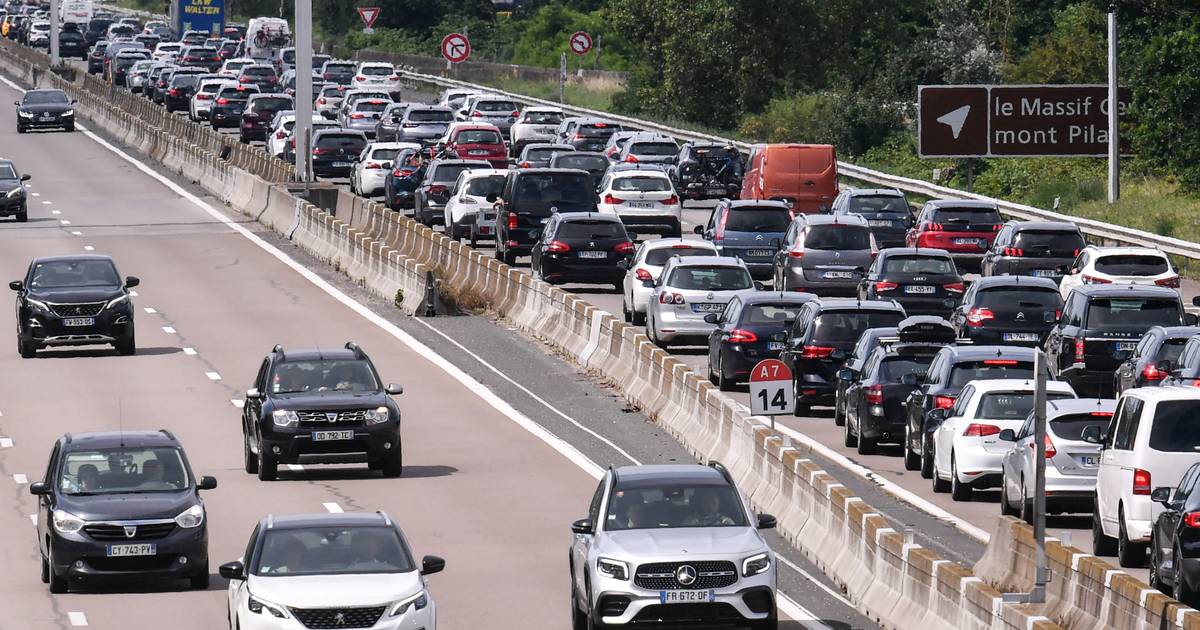 Traffico intenso con lunghi ingorghi previsti verso sud questo fine settimana: stai rischiando i maggiori problemi qui |  Per viaggiare