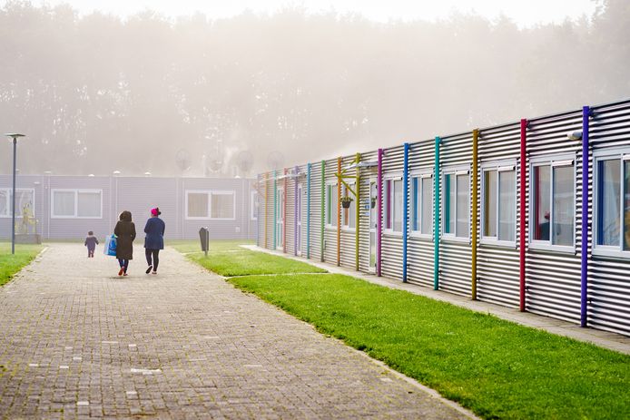 Het asielzoekerscentrum aan de Lange Kleiweg in Rijswijk.