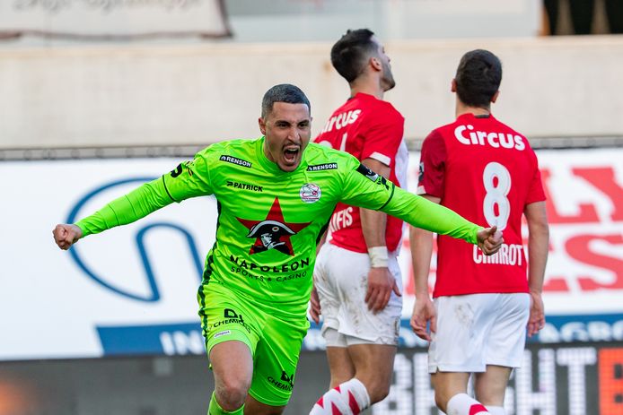 Zulte Waregem Zet Scheve Situatie Recht Tegen Standard En Mengt Zich In De Debatten Bovenin 28ste Speeldag Jupiler Pro League Hln Be