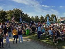 Smullen bij een van de vele foodtrucks in Bergen op Zoom
