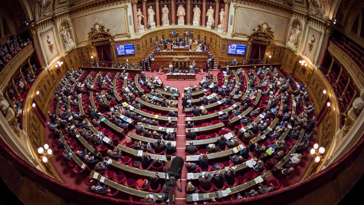 Nouveau scandale en France: une sextape impliquant un parlementaire  “influent” secoue le Sénat | Belgique | 7sur7.be