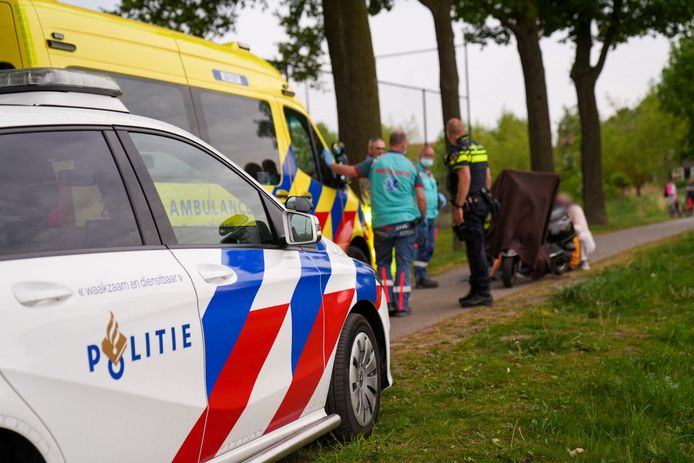 Slachtoffer (23) van scooter getrokken en mishandeld in Sportpark Brandevoort in Helmond.