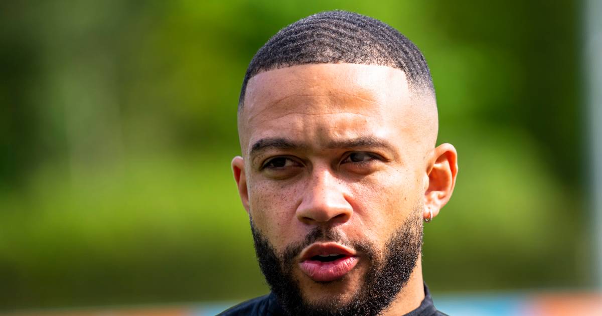 Memphis Does Not Let The Choice For Barcelona Depend On Koeman S Future Although It Is Nice If He Stays Dutch Football Netherlands News Live