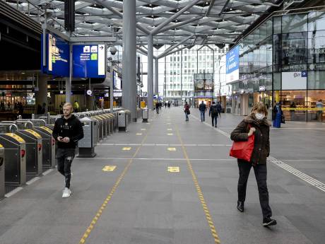Vragen over internationale reis op Den Haag CS? Dat gaat iets minder makkelijk, want NS sluit balie