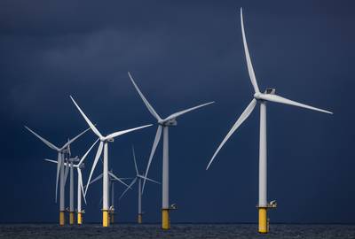 ‘Noordoost-Twentse’ windmolens in de Noordzee? ‘Het kost meer, maar we beschermen onze inwoners wel’
