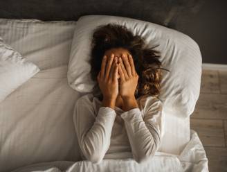 Bijna 1 op de 2 mensen lijdt aan slapeloosheid: met deze oefeningen val je binnen de 2 minuten in slaap 