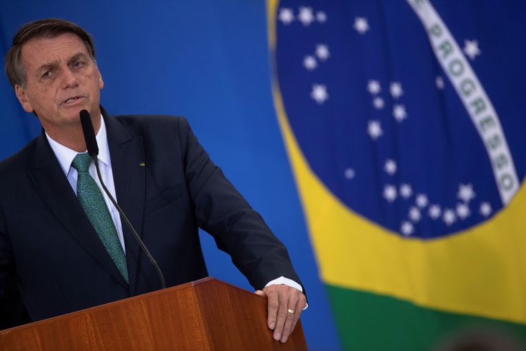 De Braziliaanse president Jair Bolsonaro tijdens een toespraak eerder deze week in Brasília. Beeld EPA