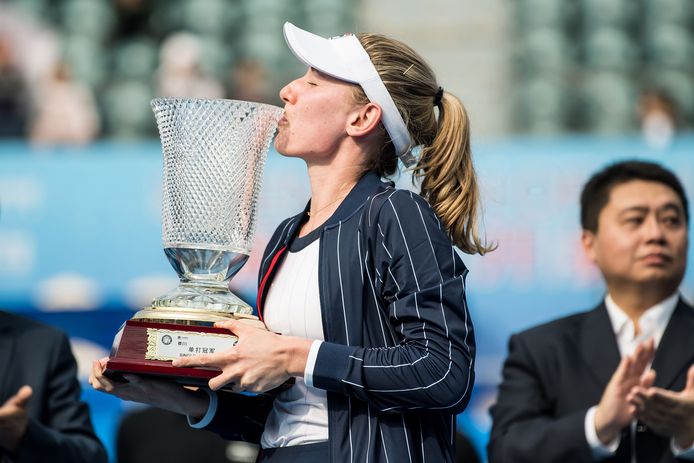 Ekaterina Alexandrova zegevierde in januari op het WTA-toernooi in Shenzhen.