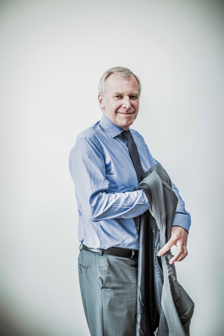 Yves Leterme (CD&V): ‘Het cordon sanitaire heeft zeker geholpen om kiezers van het Vlaams Belang te bevestigen in hun afkeer van traditionele partijen.’ Beeld jonas lampens