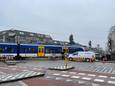 Defecte trein op spoorwegovergang in Vught