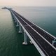 China opent de langste zeebrug ter wereld