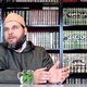 Draaideur-radicaal imam Fawaz blijft het proberen