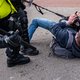 OM vervolgt twee agenten voor geweld tijdens coronaprotest