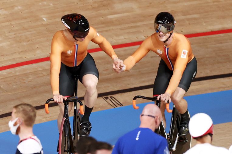 Baanrenners maken favorietenrol waar en pakken goud op teamsprint