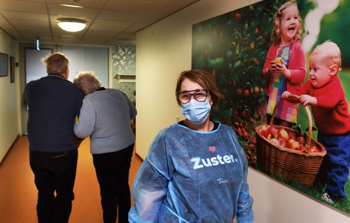 Verpleeghuis Het Laakse Hof in Lexmond heeft een corona-uitbraak, maar blijft te bezoeken. ‘Dat kan veilig’, zegt zorgorganisatie Rivas.