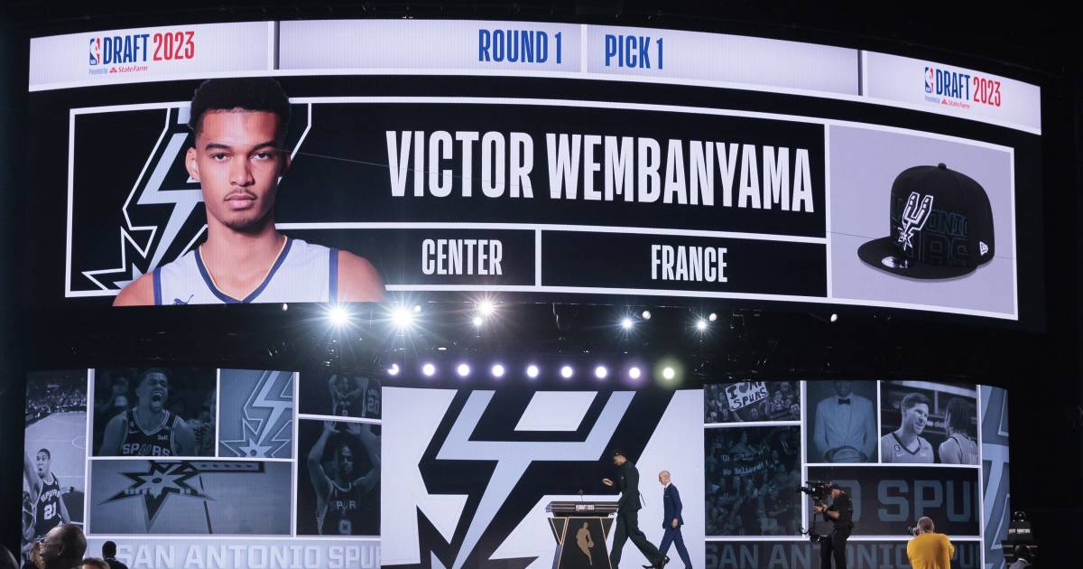 Tears of basketball giant Victor Wimpanyama (19) after NBA draft for Tottenham |  Other sports