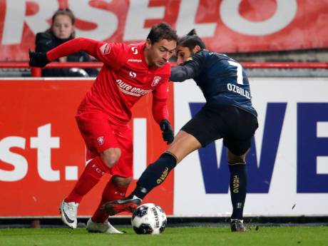 Willem II op nippertje via FC Twente naar halve finale