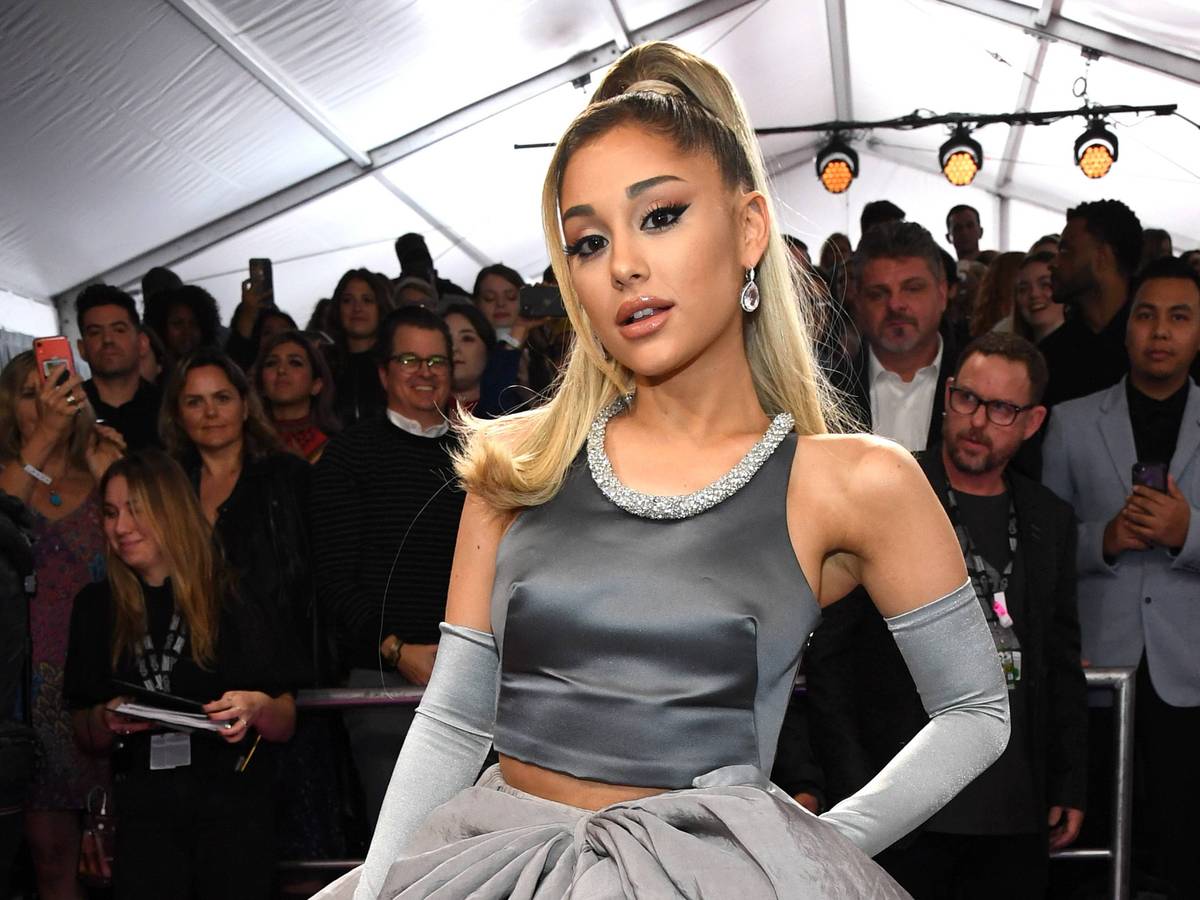 Ariana Grande en nieuwe liefde Ethan Slater “wonen al samen in New York”:  “Ze zijn echt goed voor elkaar” | Celebrities | hln.be