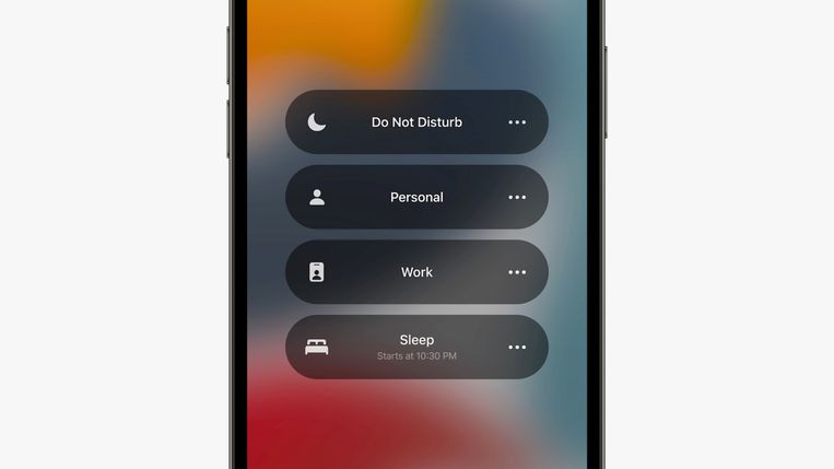 Nieuwe mogelijkheden voor een 'werkstand' of een 'persoonlijke stand' in iOS 15. Beeld Apple