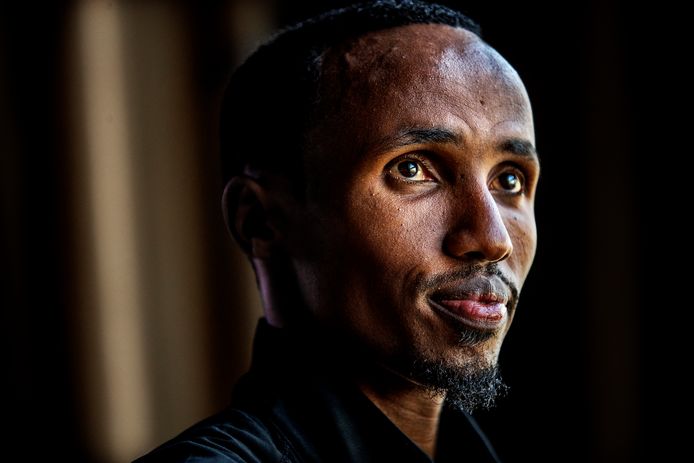 Abdi Nageeye meldt zich af voor Amsterdam Marathon ...