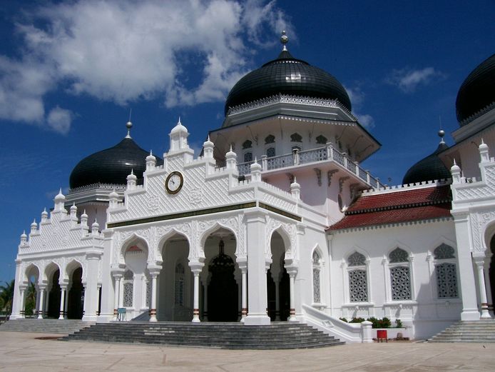 De grote moskee in het centrum van Banda Atjeh.