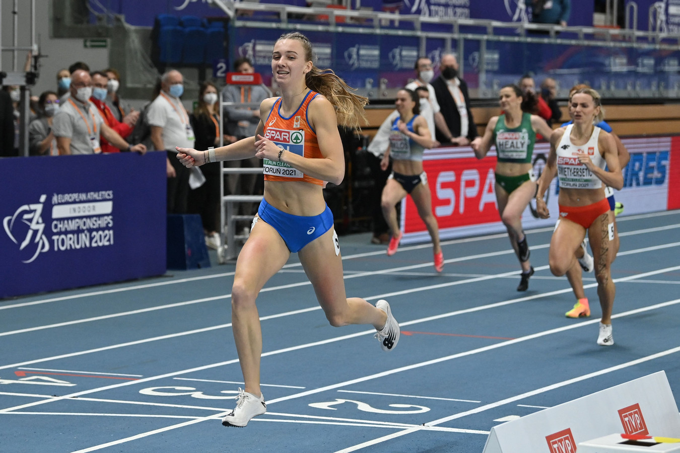 Het eindschot van Femke Bol boezemt atletiekwereld angst ...