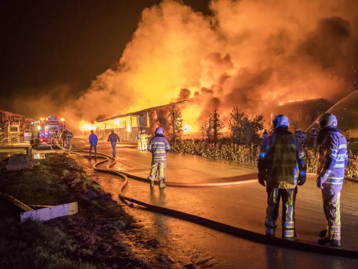 ‘Nieuw onderzoek nodig naar serie verwoestende branden op boerderij van boer Gert’