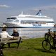 Tot de knoop wordt doorgehakt blijft de asielboot liggen bij Velsen-Noord