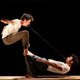 Met een stevige beet openen de acrobatische broers Bruyninckx het Festival Circolo in Tilburg