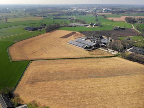 ‘Het nu nog adembenemende land van de Dinkel zit straks verstopt onder een laag oranjegeel vergif’