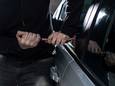 Golf aan auto-inbraken teistert Gouda: piepjonge verdachte (16) gearresteerd