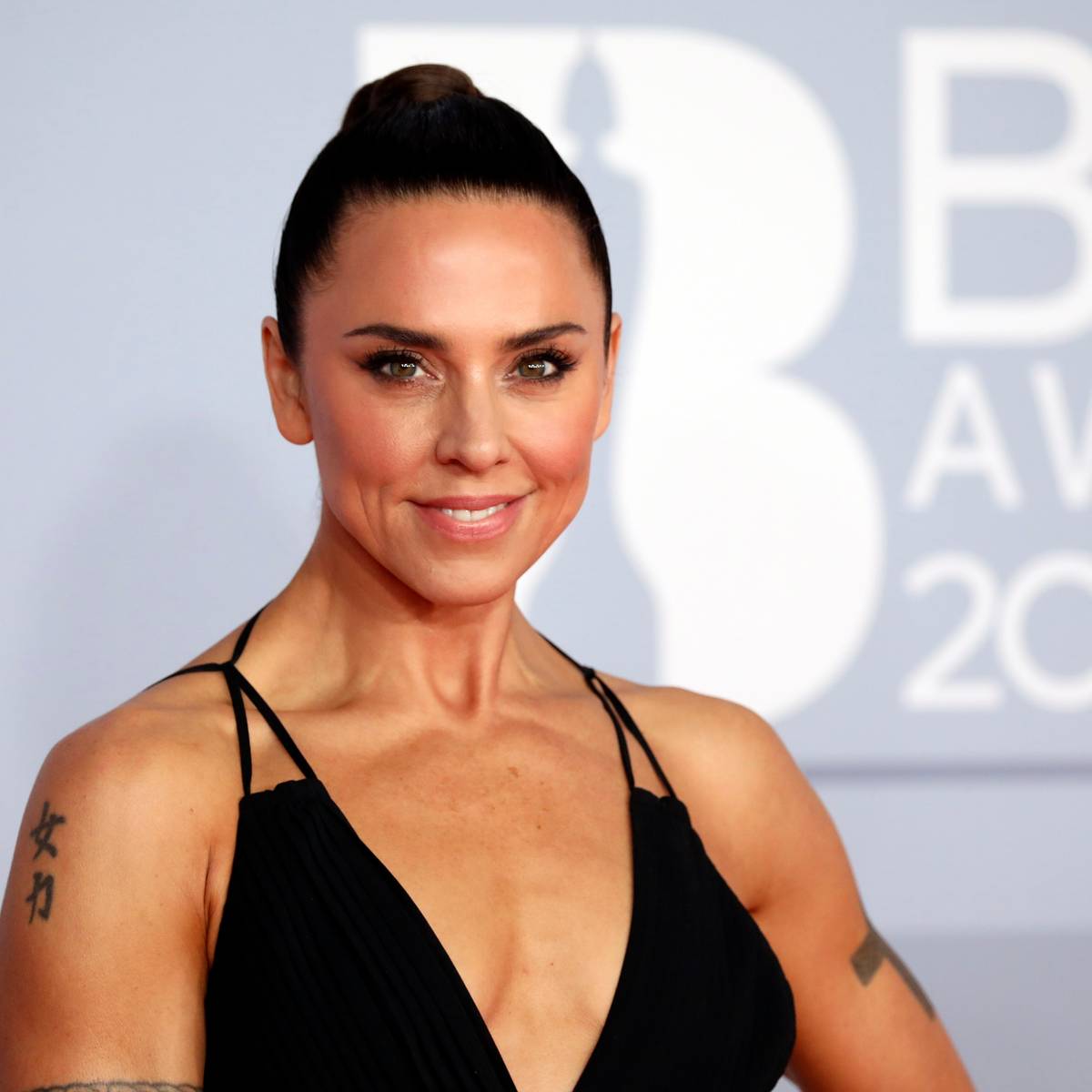 ?appId=21791a8992982cd8da851550a453bd7f&