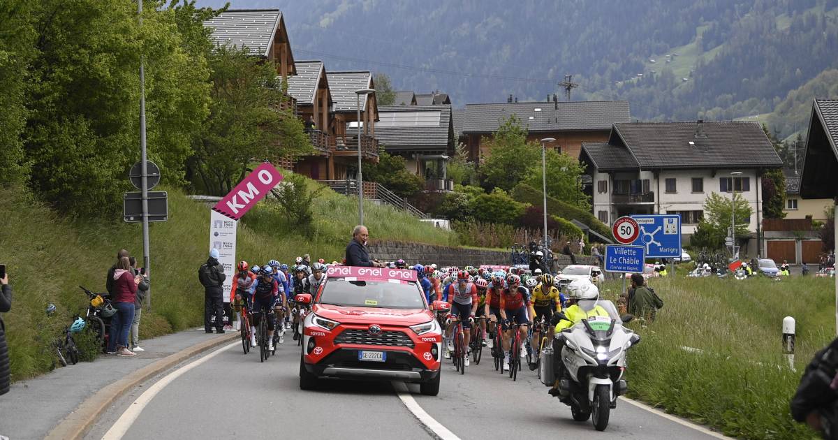 Giro d’Italia in diretta |  I corridori hanno finalmente iniziato la fase posticipata e notevolmente accorciata |  Jirò
