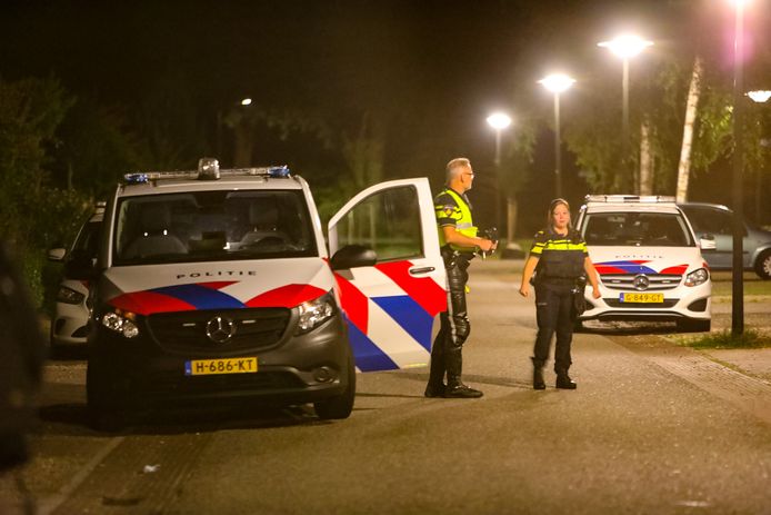 De politie trok dinsdag opnieuw naar de Koperweg, nadat de verwarde man die zondag werd aangehouden opnieuw voor overlast zorgde.