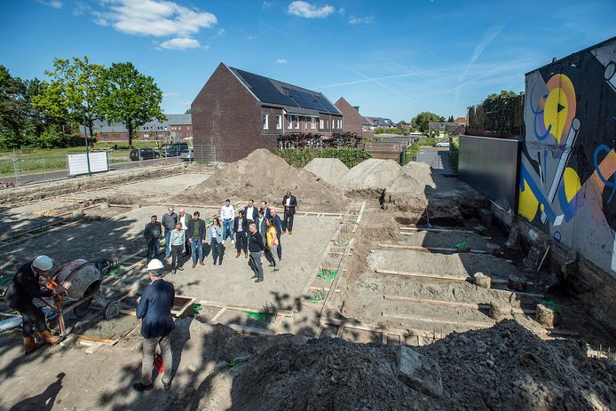 Pix4Profs-Ron Magielse
Dit voorjaar is onder meer het startsein gegeven voor de bouw van 17 sociale huurwoningen in de Bredase wijk de Driesprong.