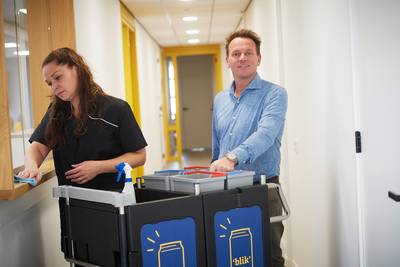 Eigenaar van Nellen Schoonmaakdiensten denkt nog graag als een schoonmaker; ‘Schoonmaken kan prima o