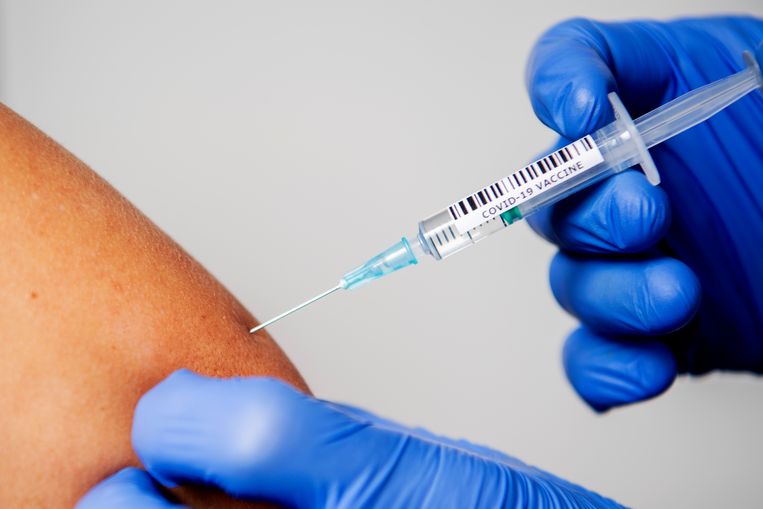 1 Prik Vaccin Janssen Blijkt 66 Procent Beschermend De Volkskrant