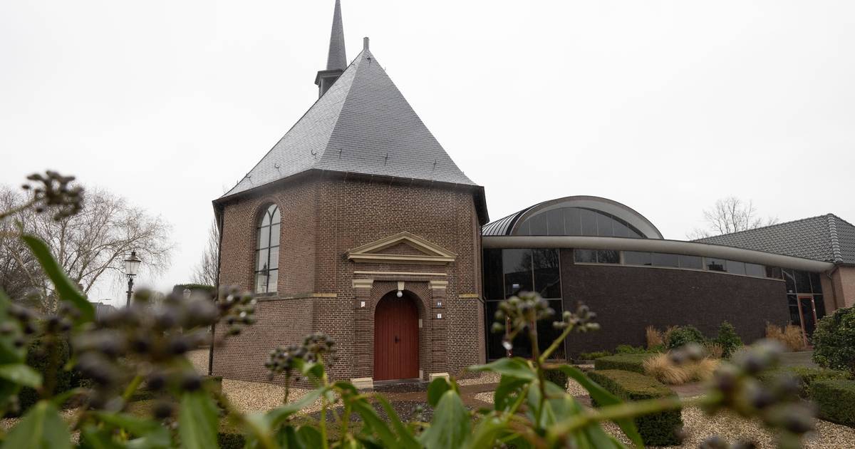 Kerk Nederhemert boos op wethouder: ‘Niet-gevaccineerde christenen in de hoek gezet’