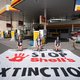 Pensioenreus ABP houdt als een van de weinige grote Nederlandse beleggers vast aan steun voor Shell