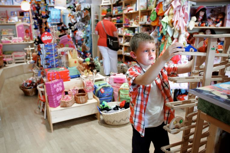Speelgoedwinkels door de van online winkelen | Trouw