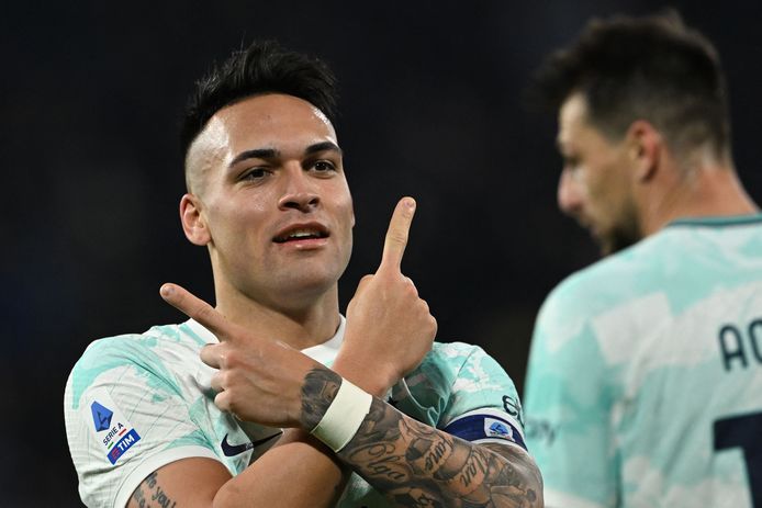 Lautaro Martinez maakte beide doelpunten voor Inter.