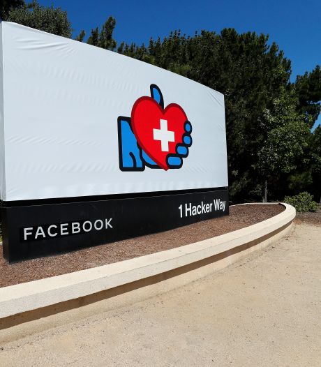 Le retour au bureau pas avant 2021 chez Google et Facebook