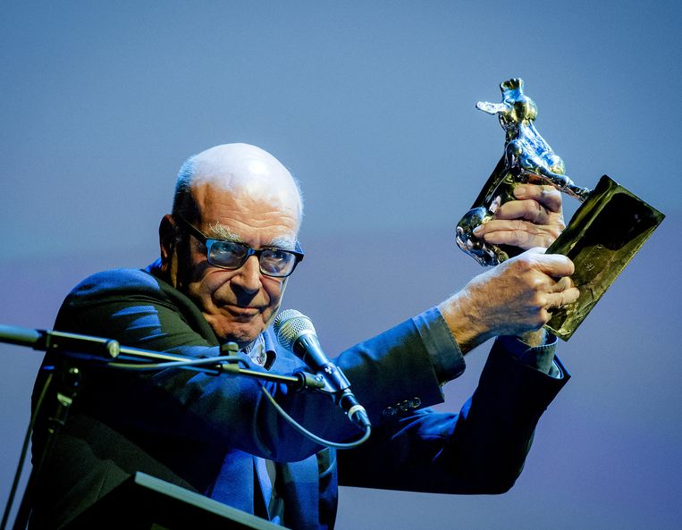 Producent Burny Bos ontving vorige week op de openingsavond van het Nederland Film Festival al het Gouden Kalf voor de Cultuur. Beeld anp