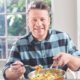 We vroegen Jamie Oliver het hemd van het lijf: 'Probeer niet te veel te doen, less is more'