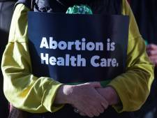 La pilule abortive menacée aux États-Unis: son avenir se joue devant un juge ultraconservateur